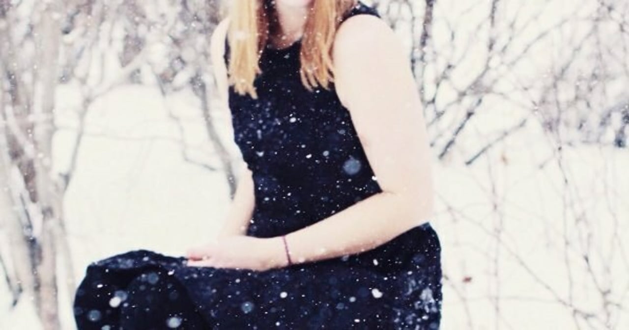 Dressember danielle zipprick crop