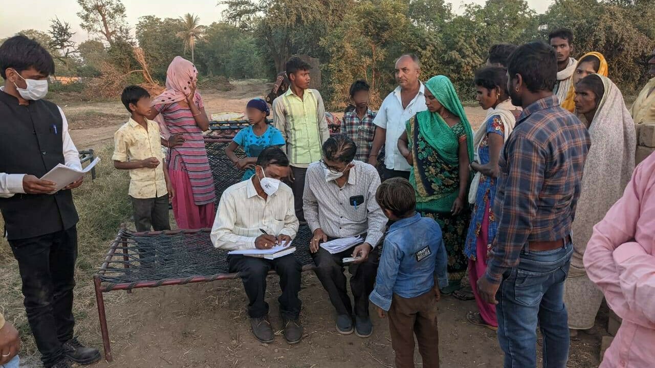 2021 11 24 JBVSS Rescue in Gujarat 2 blur jpg 202111 DEL JBVSS Brick Kiln Rescue in Gujarat Approved for Full Use