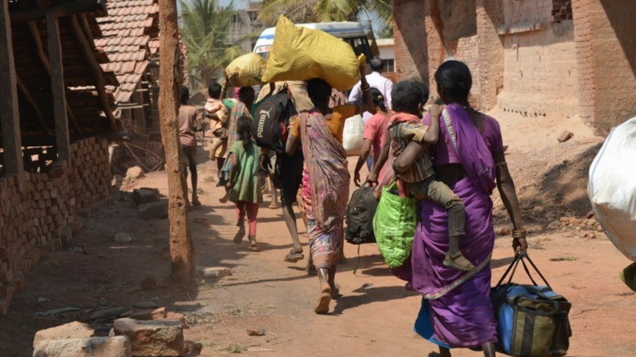 800 brickfactorylaborers3