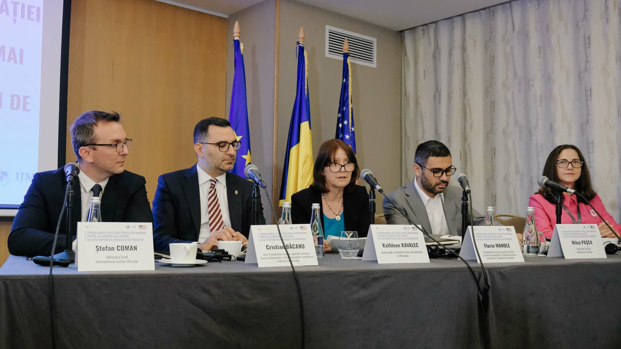 Photo 1 2024 10 02 140141 gqyn