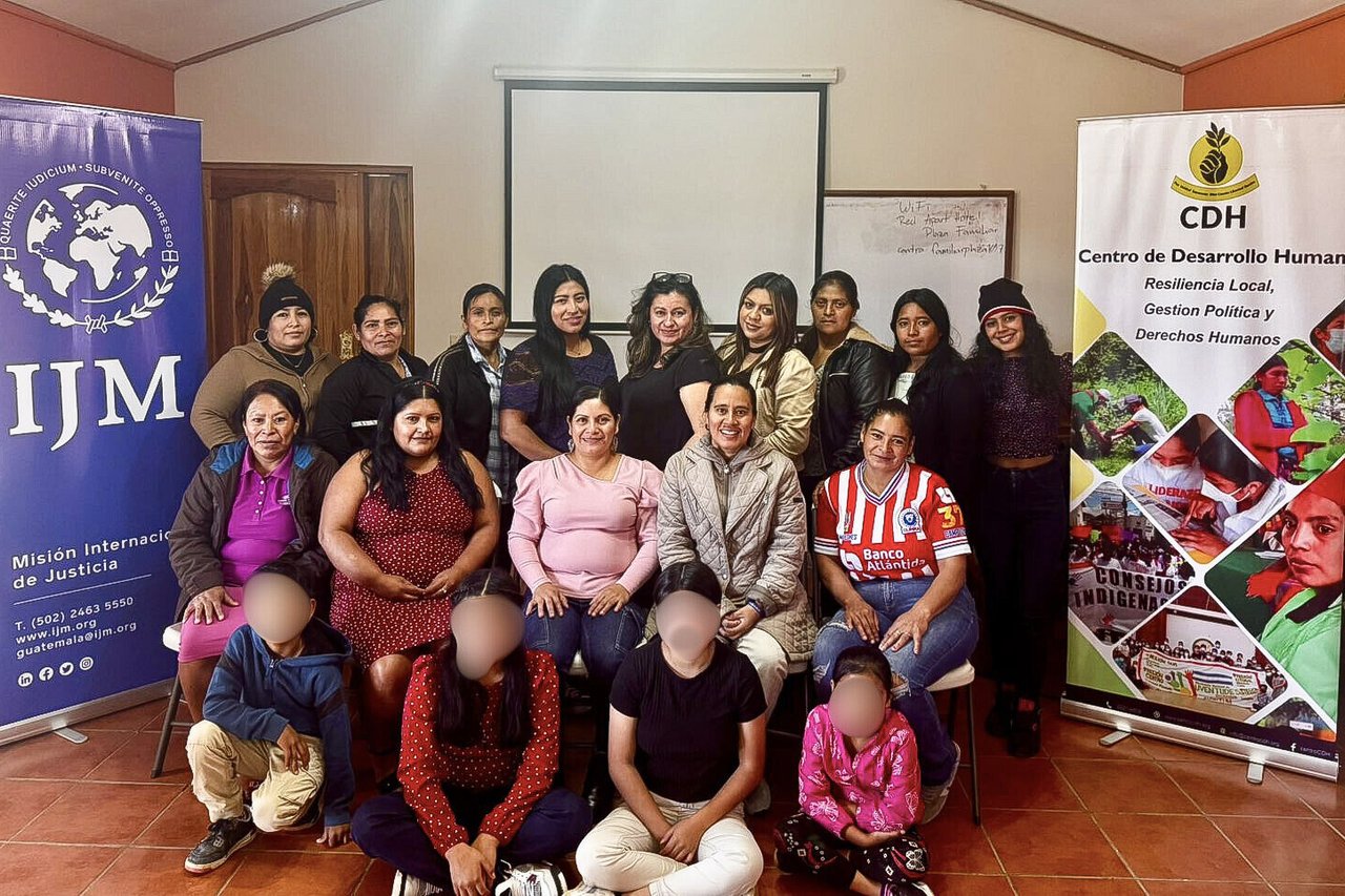 Blurred image jpg 202511 HN Threads Of Healing Survivor Group Limited Use