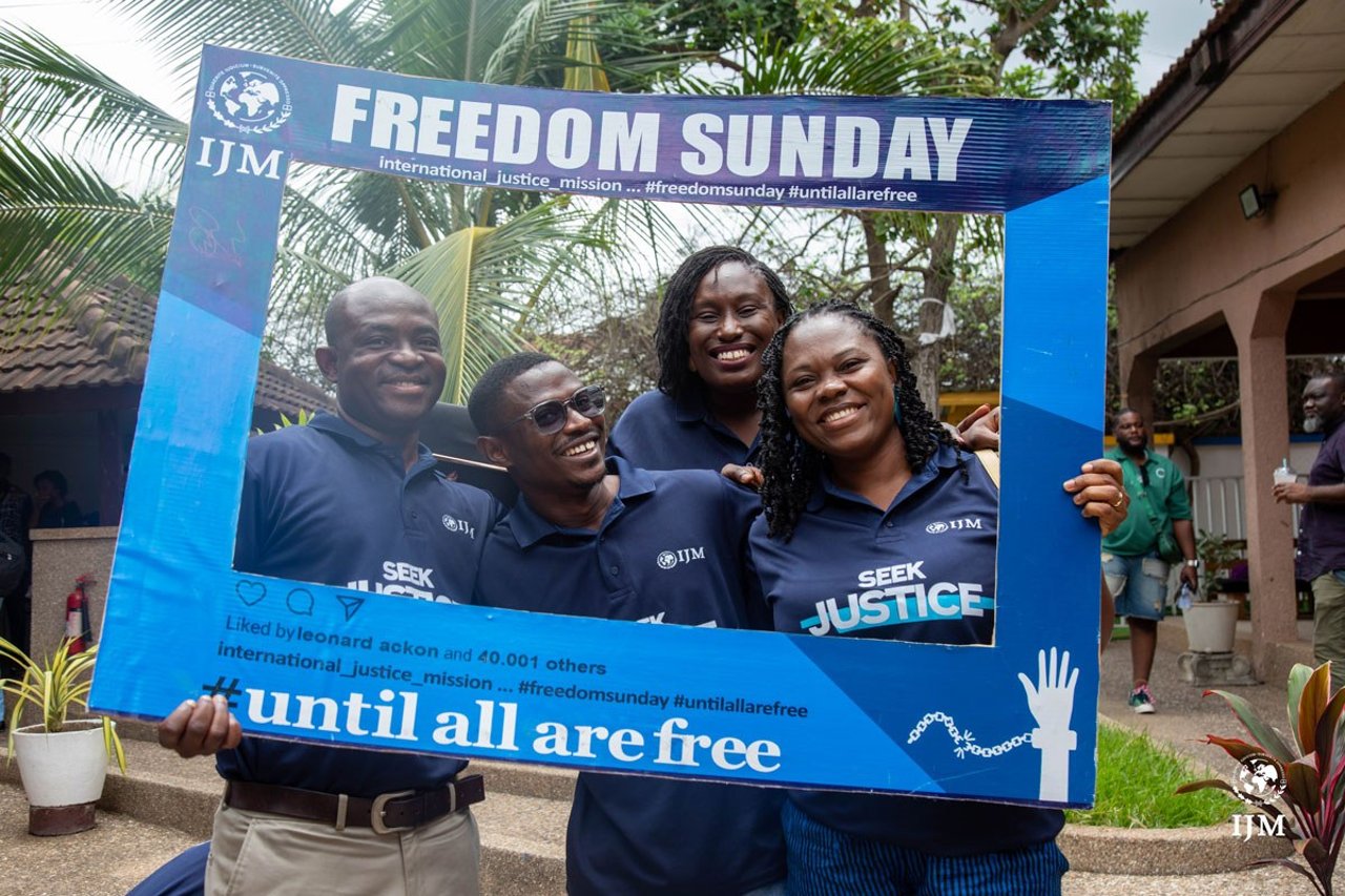 Freedom Sunday Service Full Use