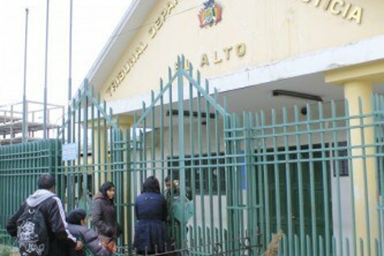 800 2015 01 17tribunalelalto3