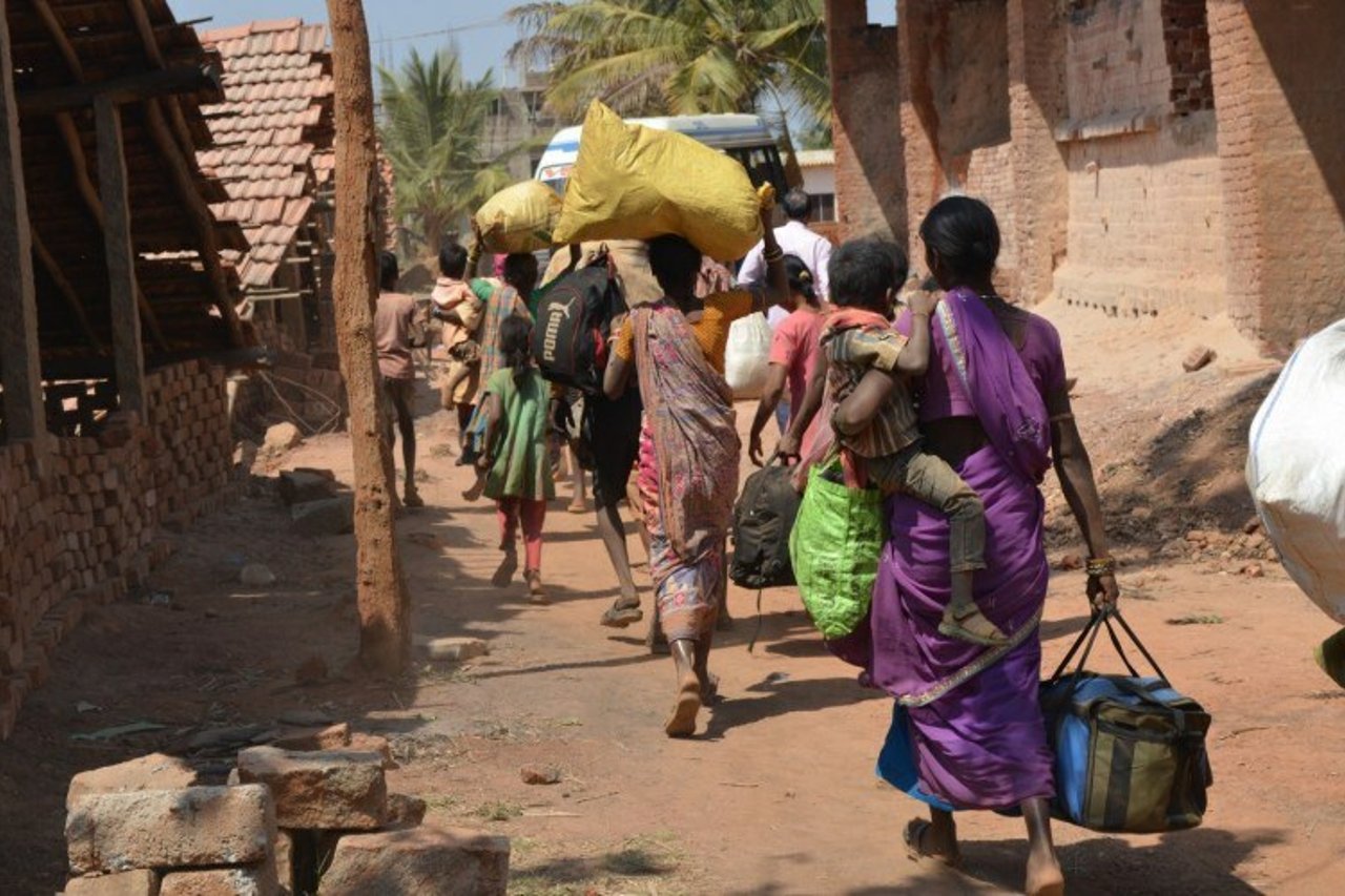 800 brickfactorylaborers3