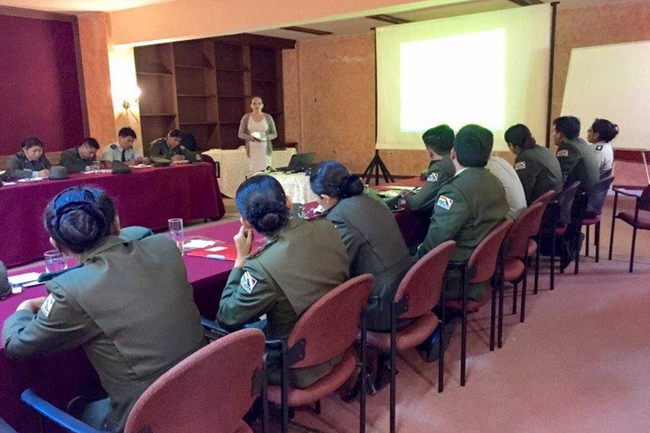 Bolivia police training