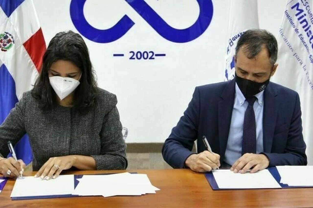 DR Interinstitutional Signing 5 20 21 2021 08 16 030428