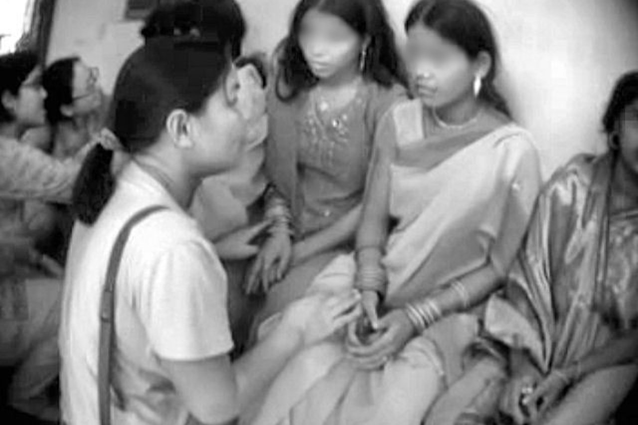 Post rescue 4 201103kol priya prema2