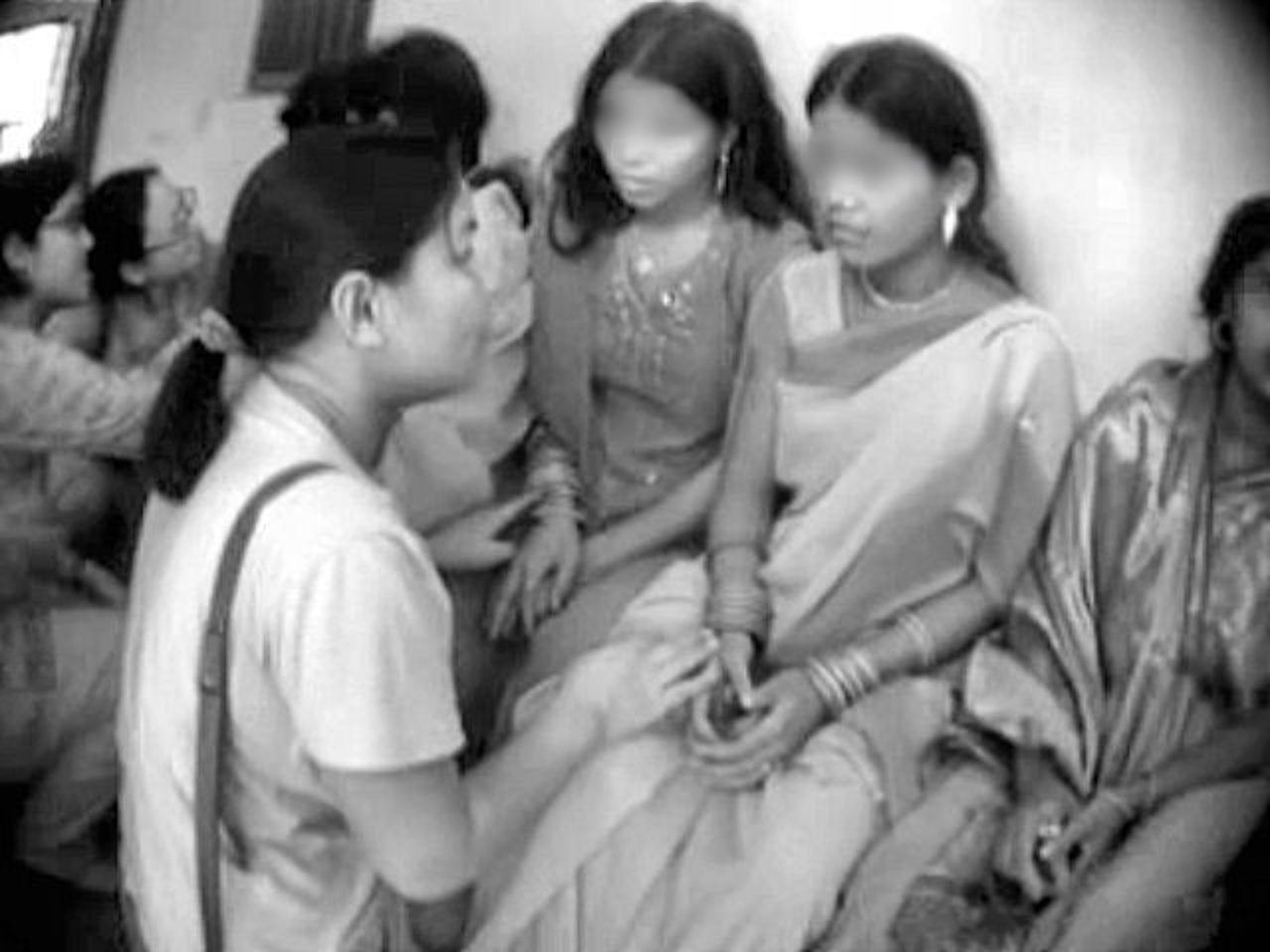 Post rescue 4 201103kol priya prema2