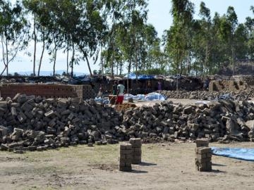 Labourers were still at work making bricks when IJM and the local government entered the facility.