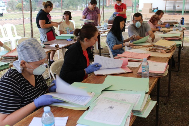 Together with local staff from IJM Uganda, these volunteers organized more than 100,000 important records at two local courthouses.